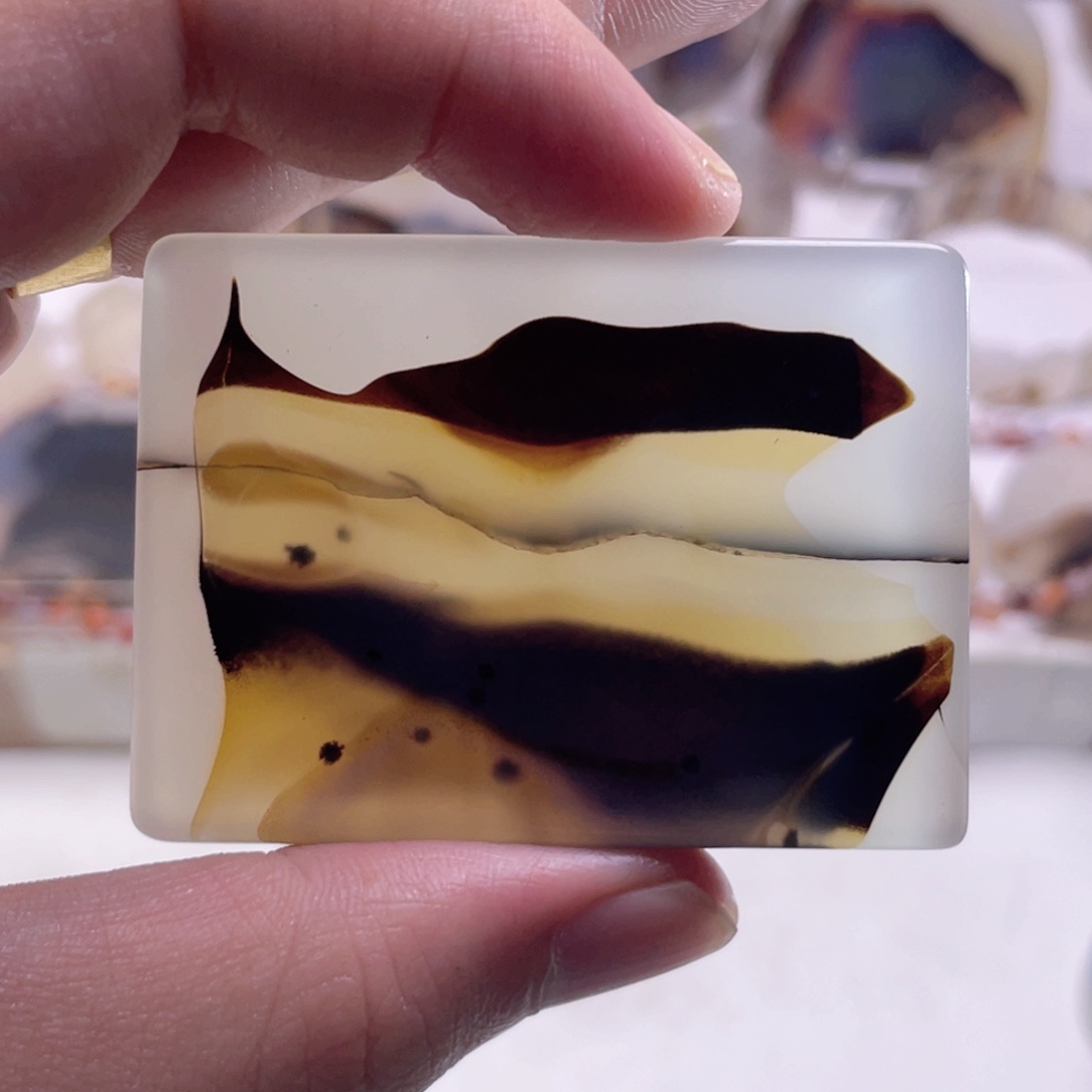 玛瑙/玉髓未镶嵌珠宝奇石