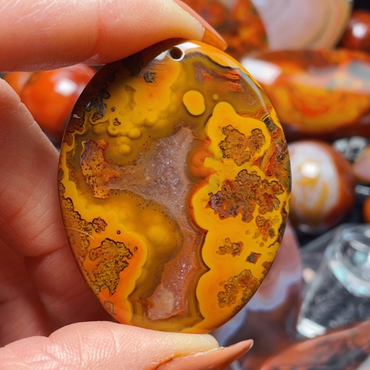 玛瑙/玉髓战国红玛瑙挂件未镶嵌非**生