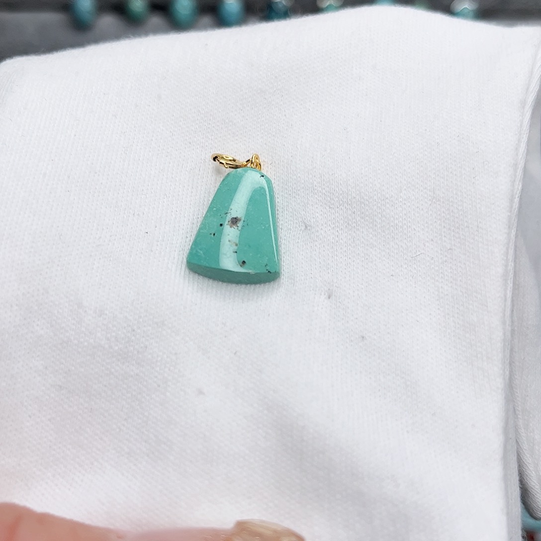 绿松石绿松石未镶嵌