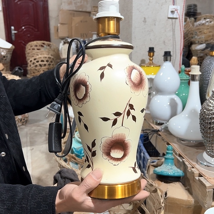 瓶高度36厘米宽度16厘米微瑕捡漏灯柱