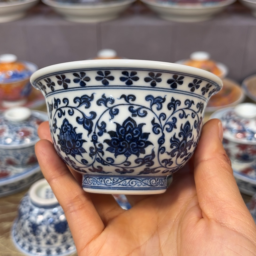 0*0永乐经典青花缠枝莲大压手