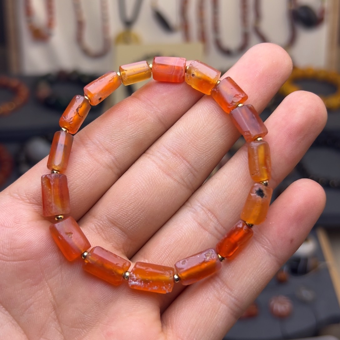 玛瑙/玉髓颈饰合金