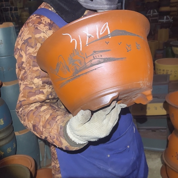 紫砂紫砂花盆和小