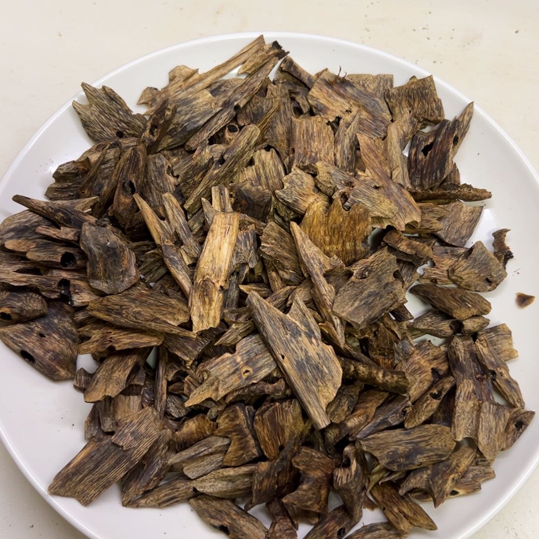 沉香沉香碎屑陆河块料100克