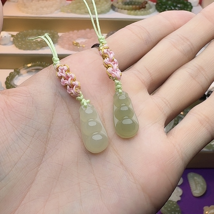 未镶嵌和田玉手机链