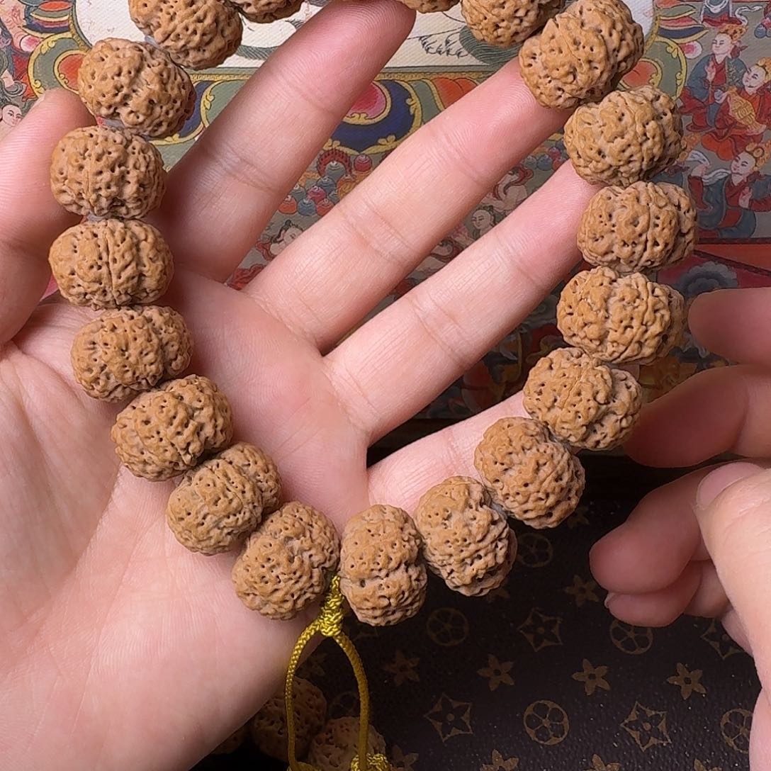 金刚菩提手串用****3大夹板  爆肉 蜂王