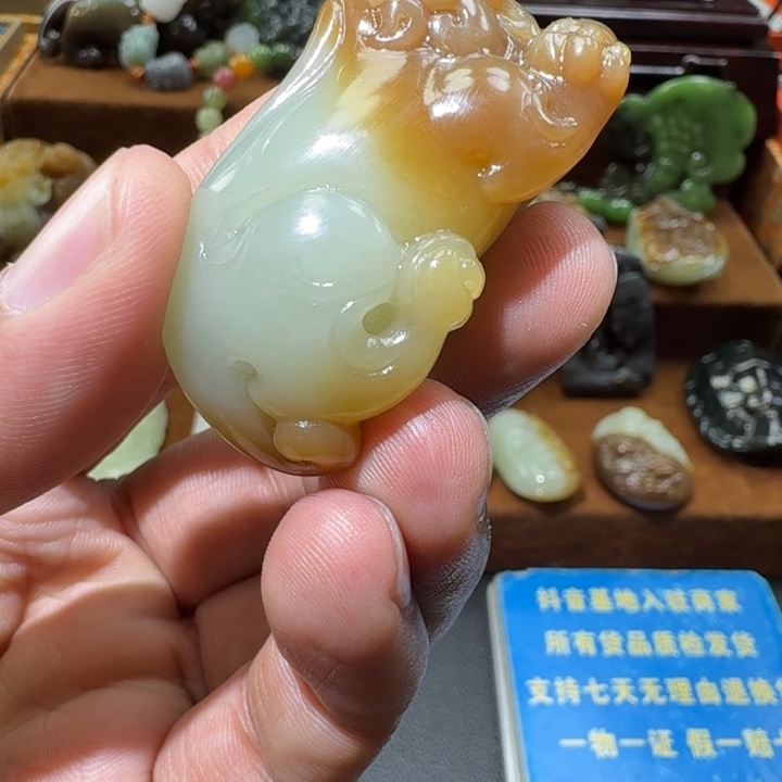 阿***明和田玉未镶嵌挂件