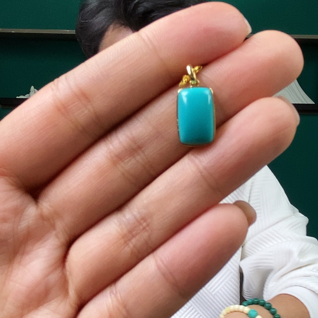 18K金镶嵌绿松石珠宝奇石