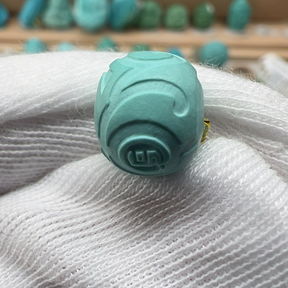 绿松石配饰未镶嵌