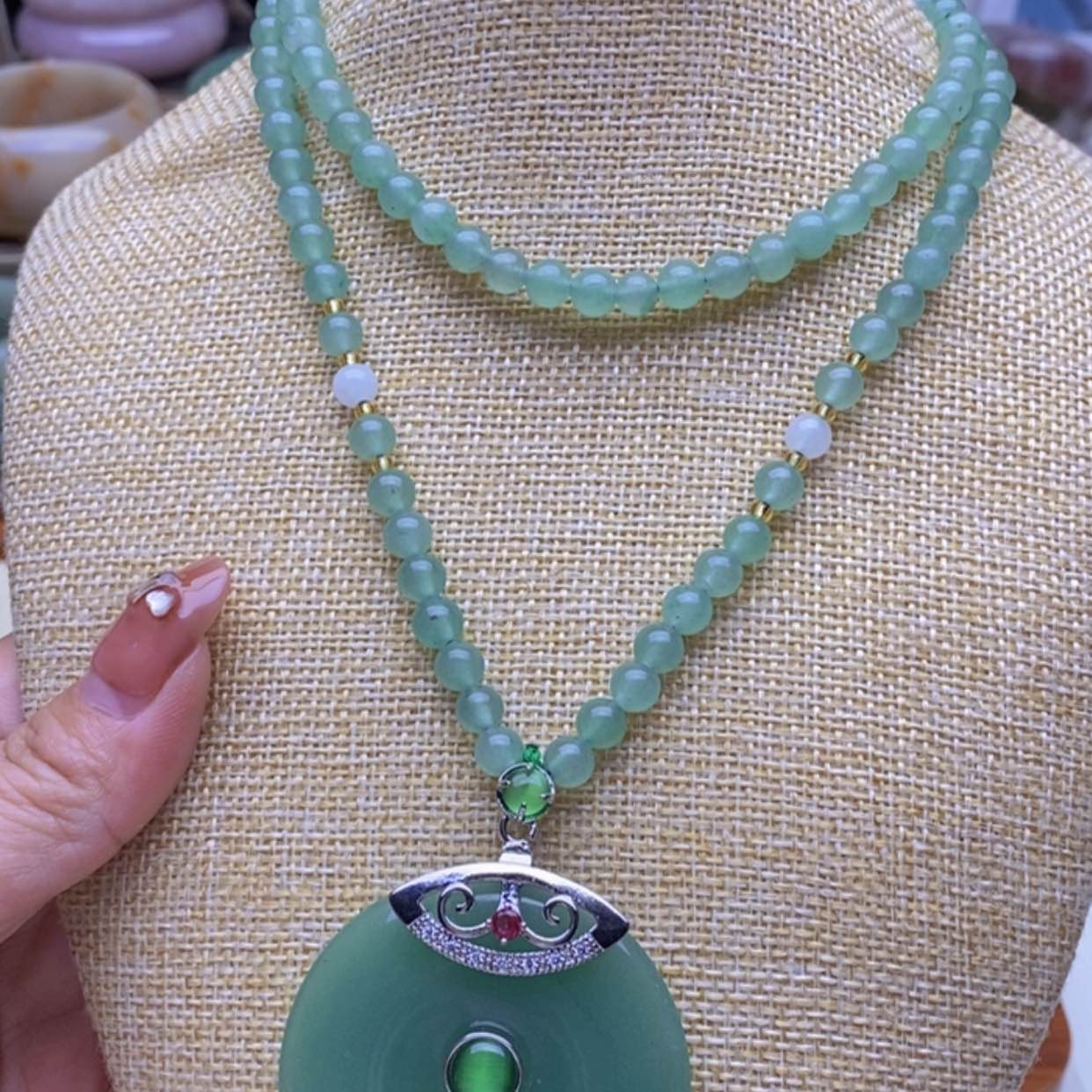 【闪购商品】石英质玉手镯未镶嵌