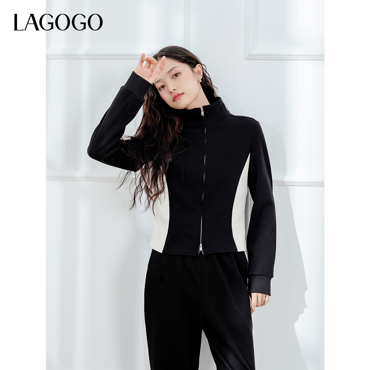 lagogo拉谷谷新款立领拼接弹力舒适休闲外套女NCWW558C55