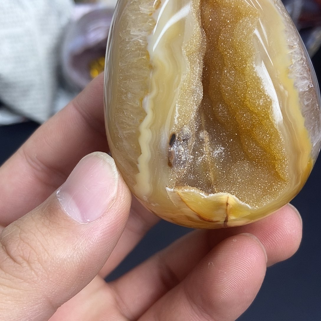 玛瑙/玉髓未镶嵌珠宝奇石