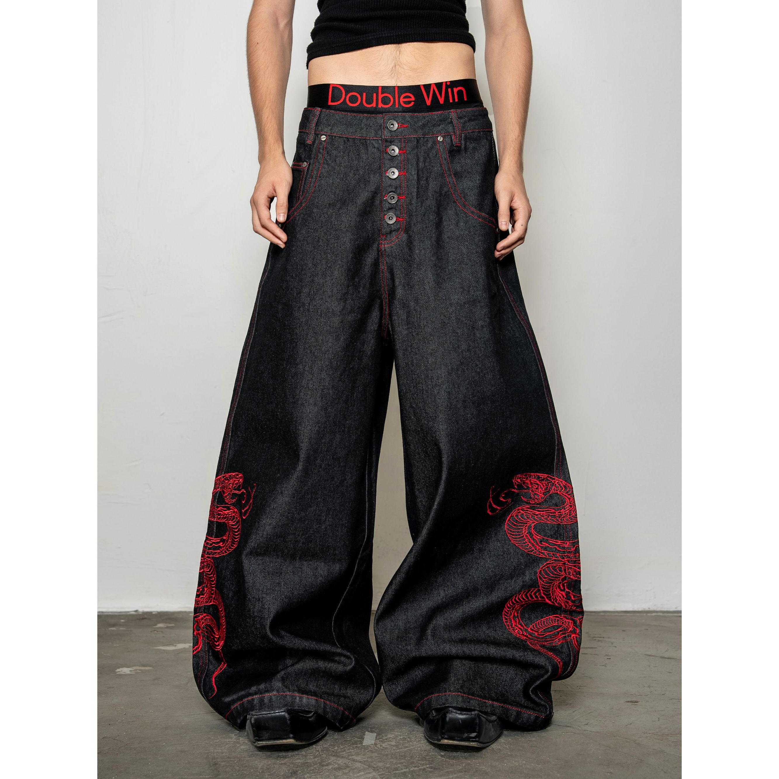 DBW Doublewin赤蛇2重工立体刺绣黑色牛仔裤街头宽松阔腿裤子1305
