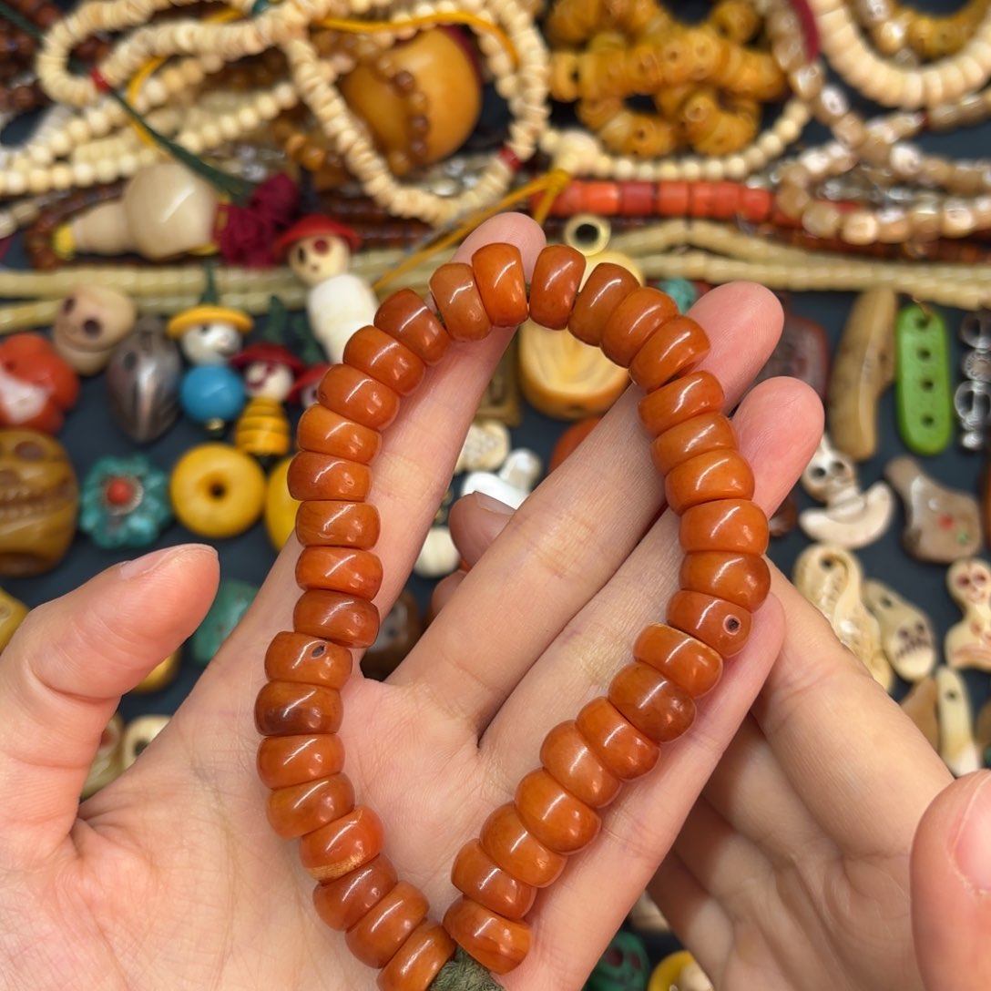 只买单纯的吊坠，没带链子，属的性质。无