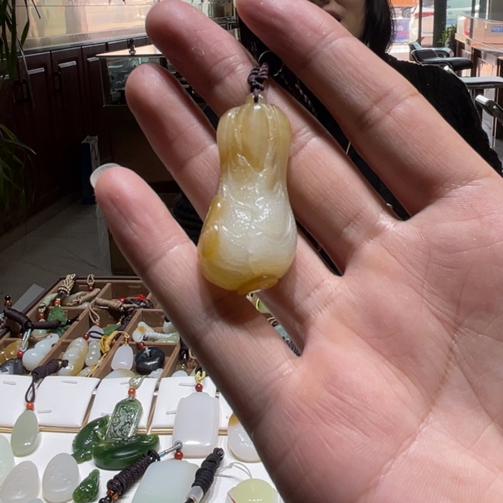 和田玉未镶嵌吊坠(不含链)