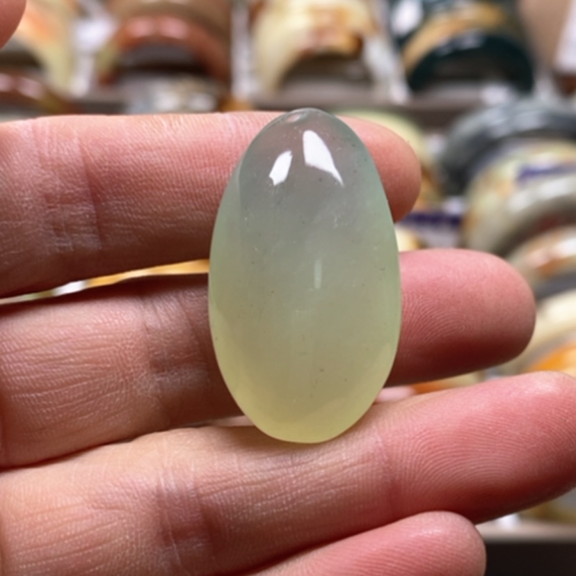 【闪购商品】蛇纹石玉未镶嵌手镯