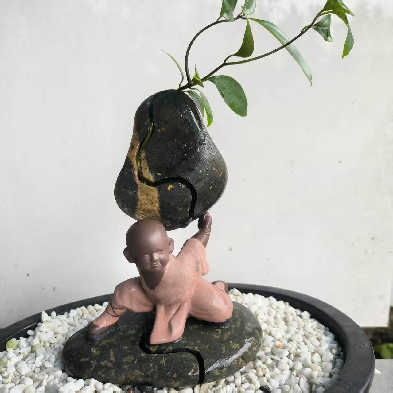 小和尚扛大山 功夫盆景 创意盆景 附石盆景开槽