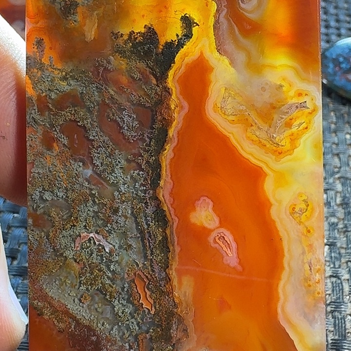 平***福玛瑙/玉髓未镶嵌颈饰
