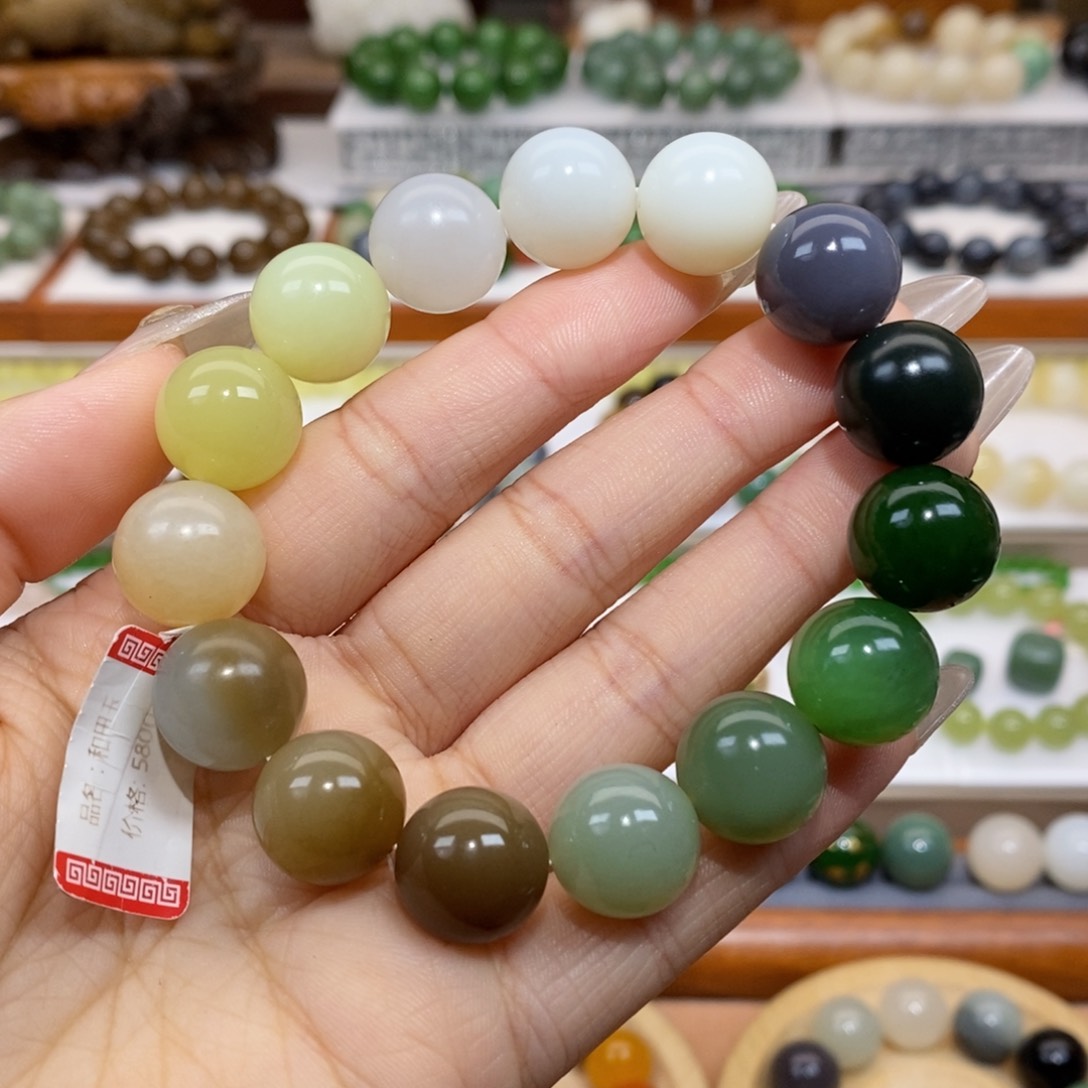 和田玉手串未镶嵌