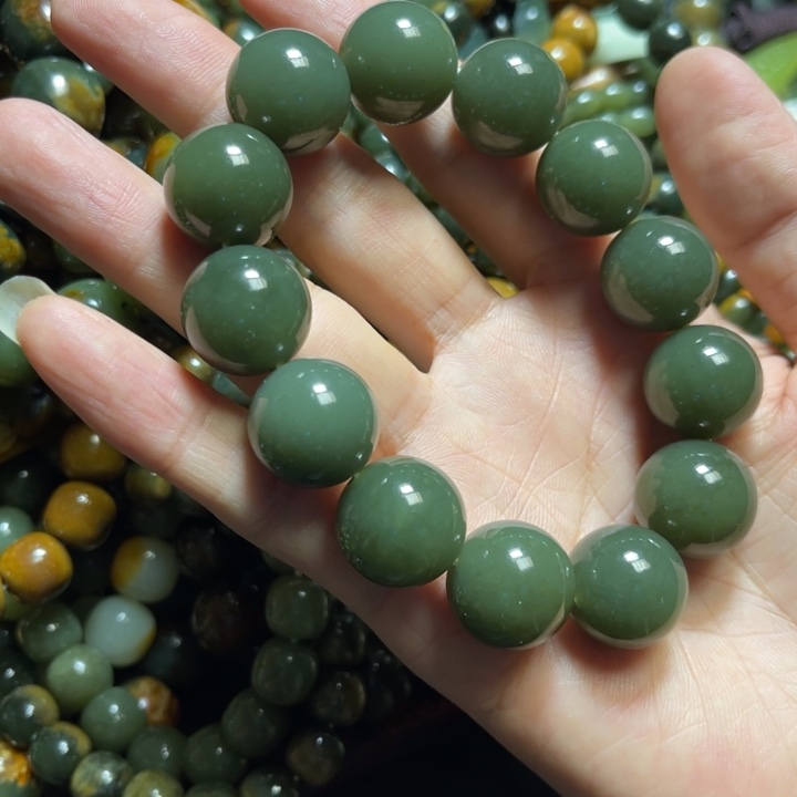 和田玉未镶嵌手链