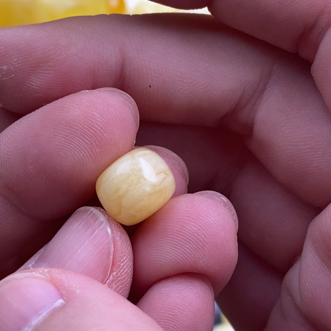 旧***烟蜜蜡未镶嵌裸石配饰