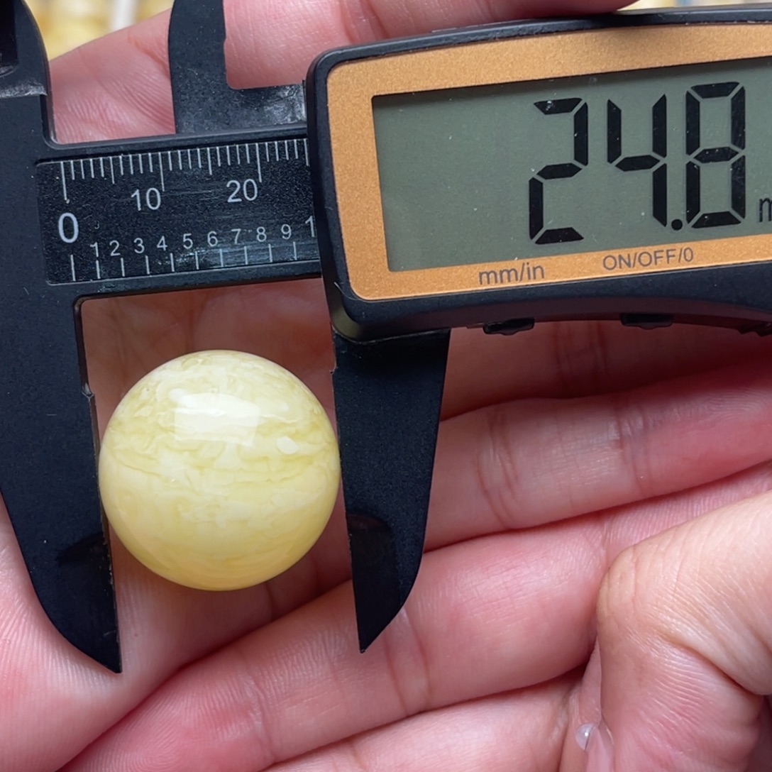 裸石琥珀未镶嵌蜜蜡圆珠笑