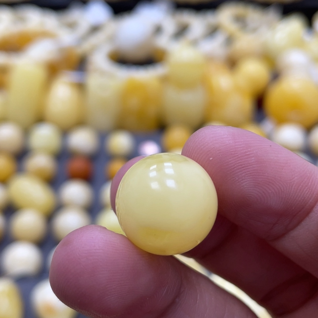 蜜蜡未镶嵌裸石15.8mm福利款