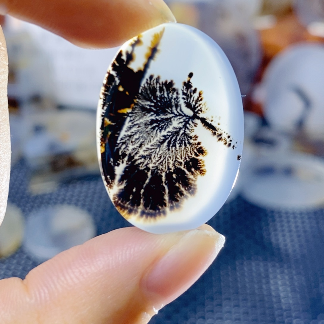 玛瑙/玉髓未镶嵌珠宝奇石