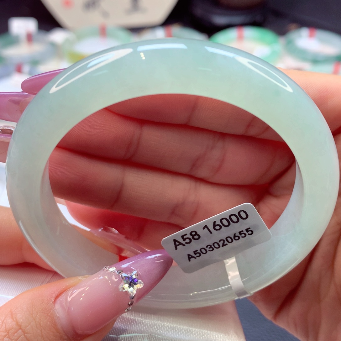 翡翠手镯未镶嵌正圈2号66