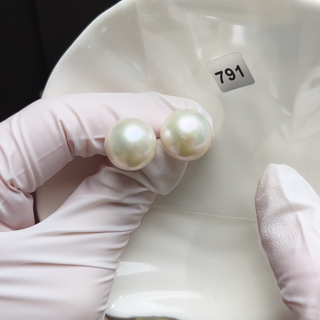 陈***多淡水珍珠银S925镶嵌耳饰