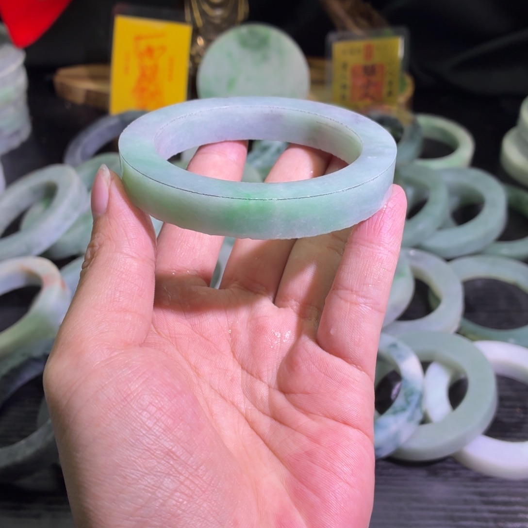 定制翡翠未镶嵌天然翡翠A货毛胚手镯定制