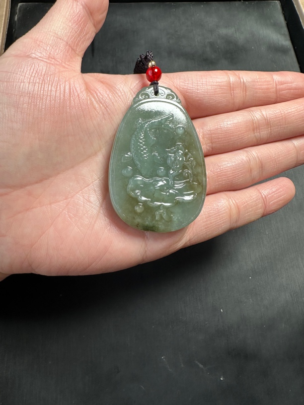 和田玉且末糖连年有余牌子