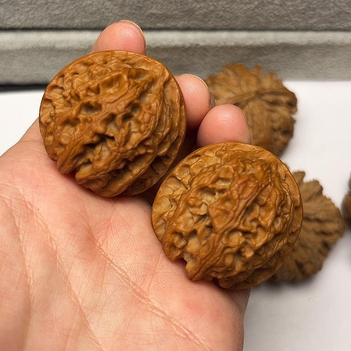 秦岭文玩核桃核桃