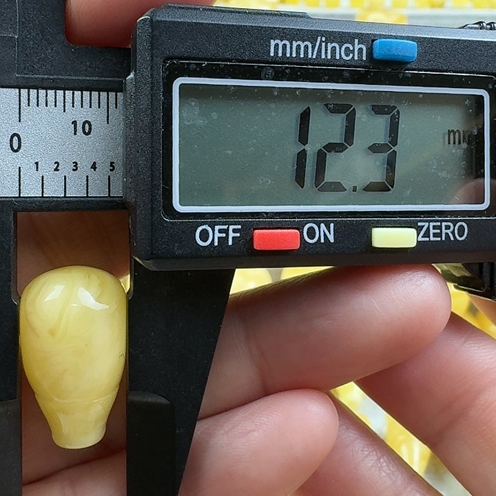 蜜蜡未镶嵌裸石17杂