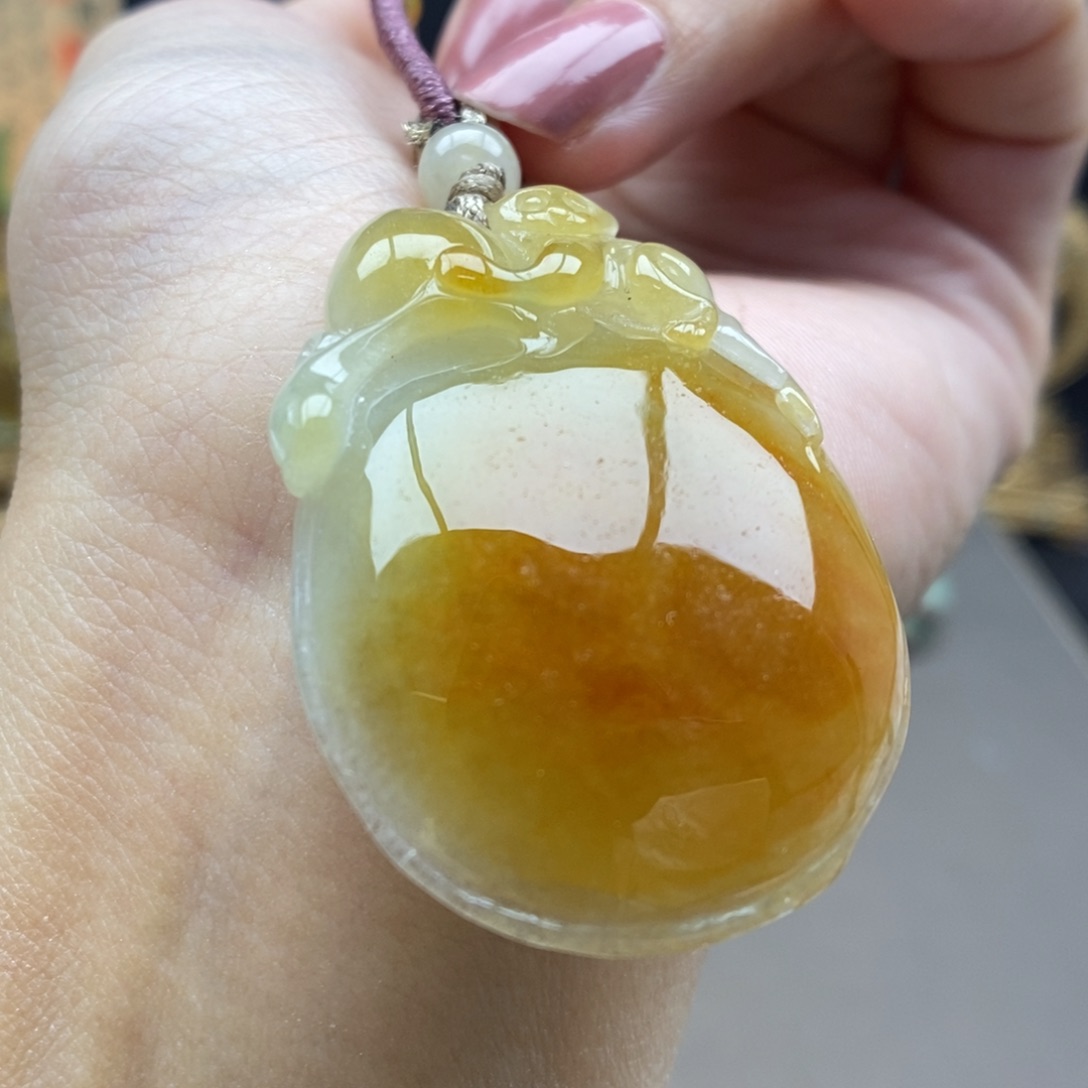 翡翠未镶嵌颈饰吊坠53