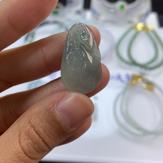 定制翡翠未镶嵌缅甸天然翡翠A货
