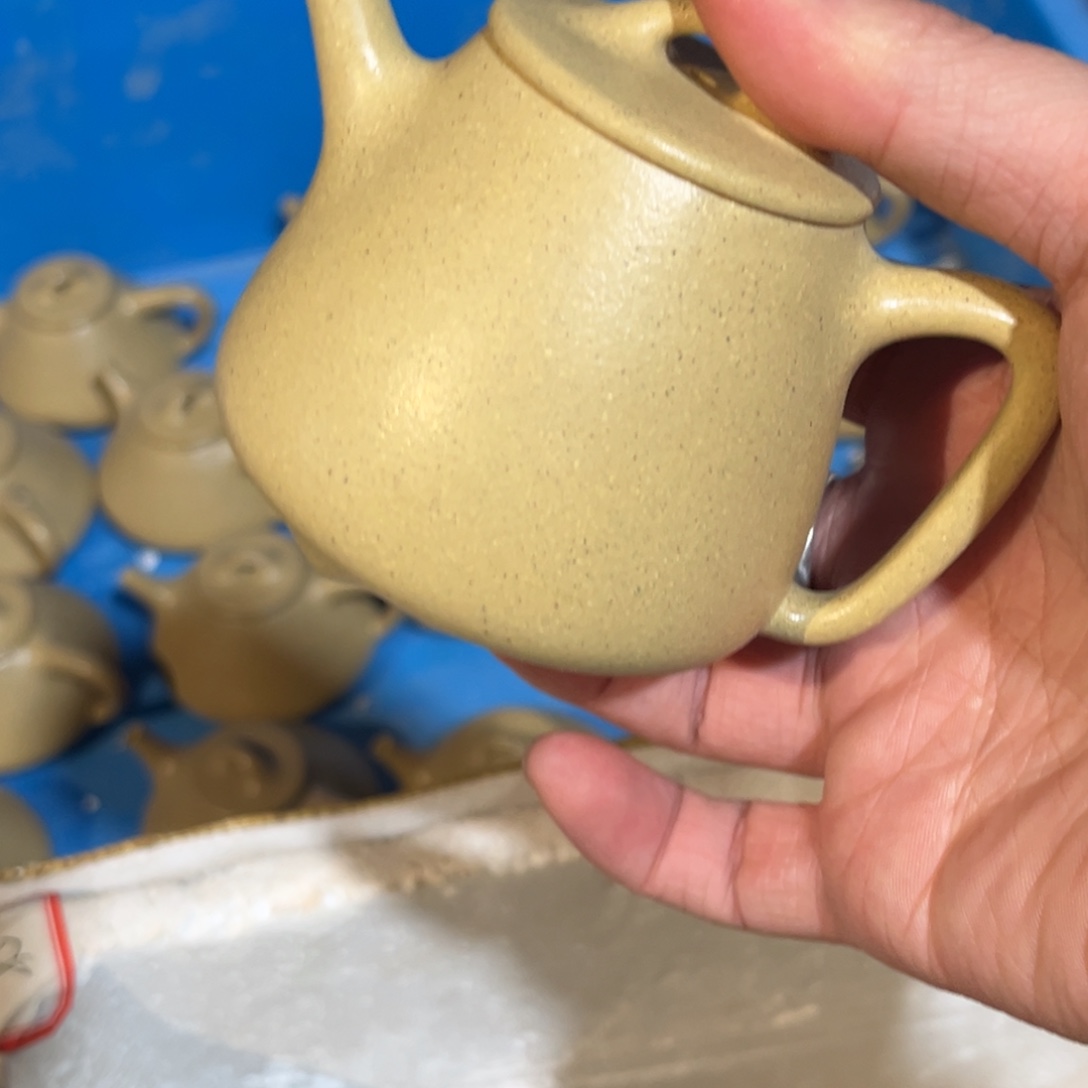 A***行紫砂茶壶紫砂的味道很