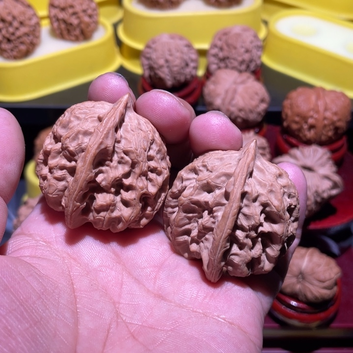 桃核吊坠梨木台全品