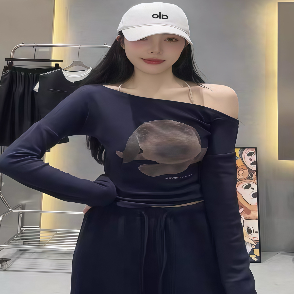 E念秋冬新款6122早秋新款修身显瘦美式卡通印花斜肩长袖T恤上衣女