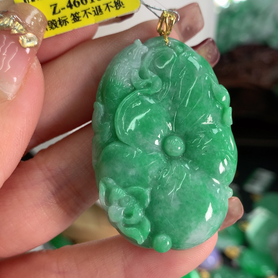 翡翠吊坠(不含链)18K金镶嵌