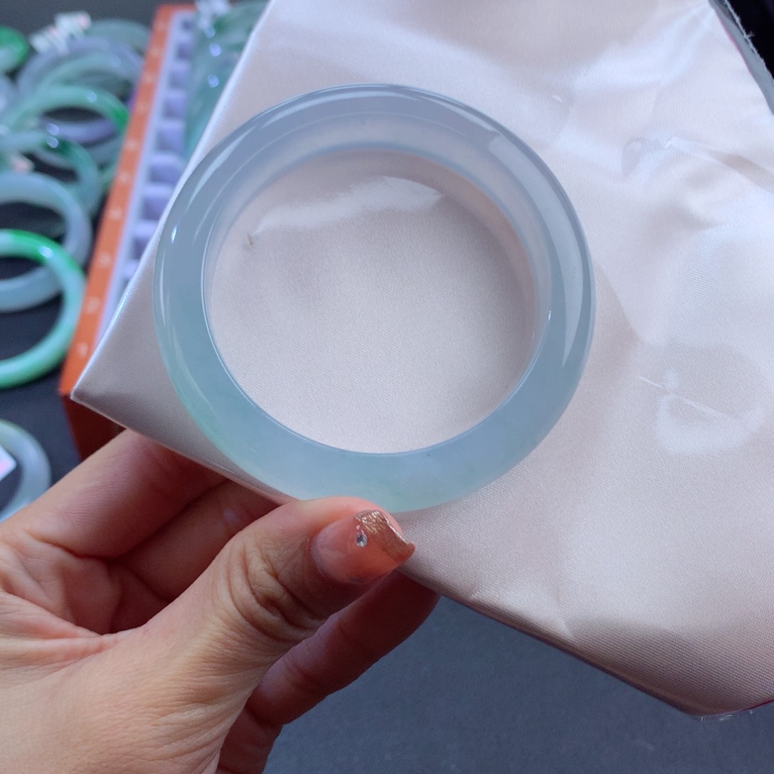 翡翠手镯未镶嵌52号