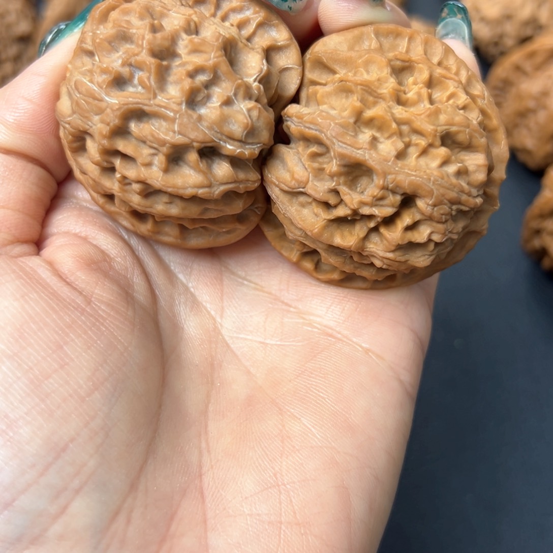 用****045尺寸全品苹果园狮子头