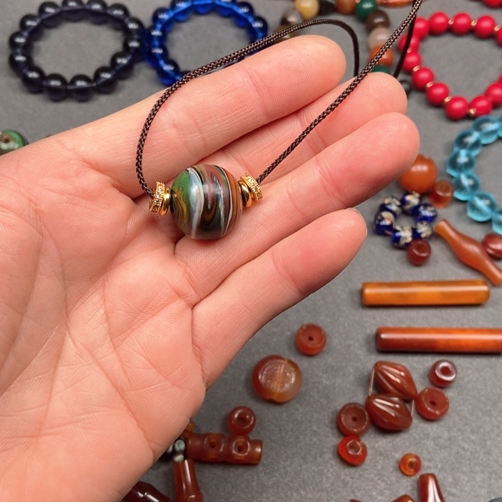 玛瑙/玉髓颈饰合金