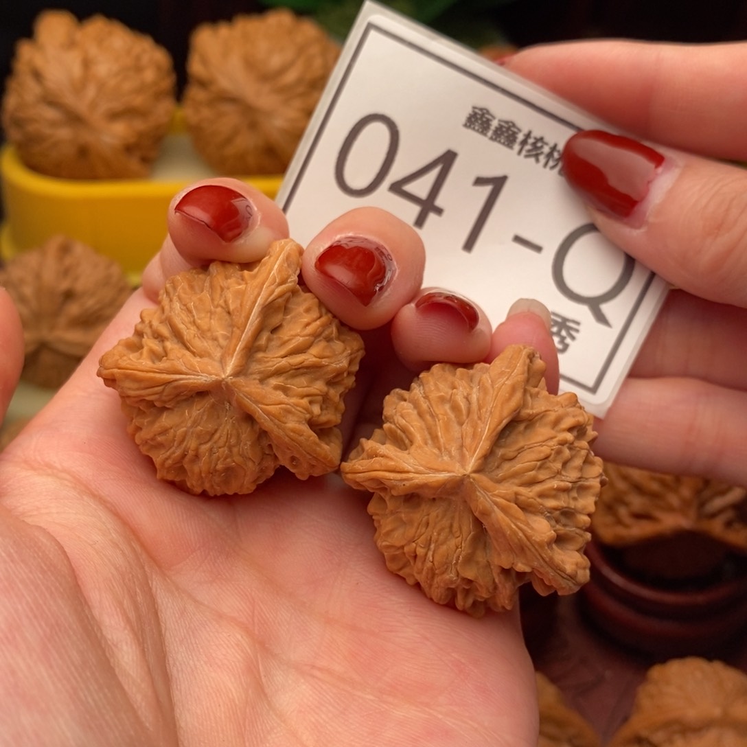 文玩核桃把件盘山奔35