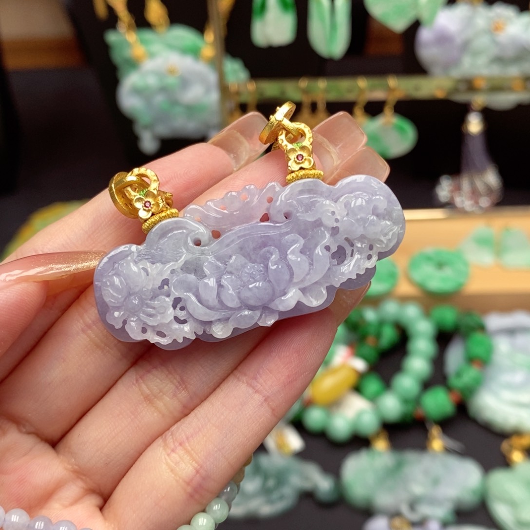 翡翠未镶嵌颈饰翡翠