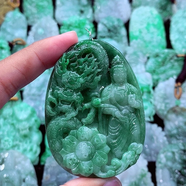 天然A货翡翠御龙观音