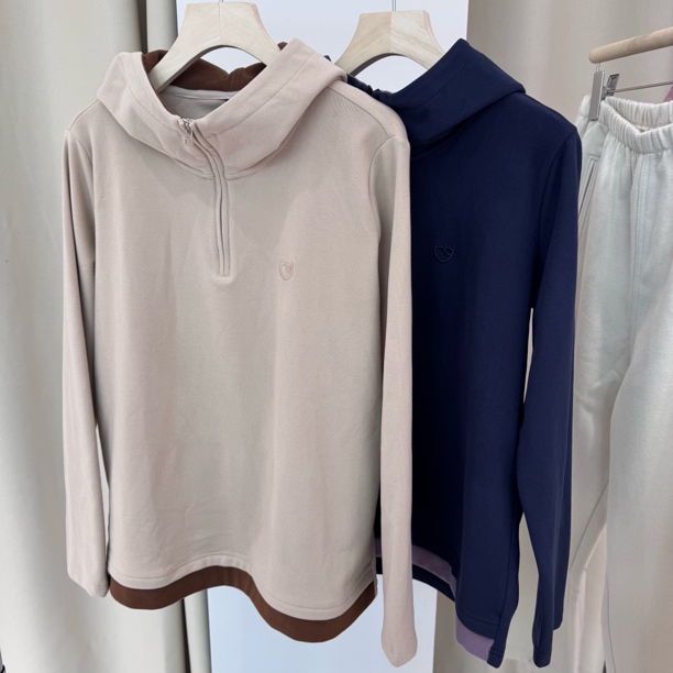 水淼2025冬季新款1466-德绒拼色连帽打底衫