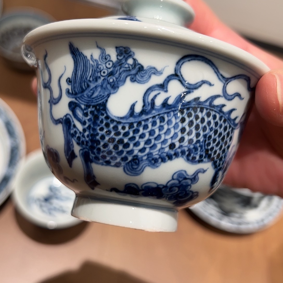 景土造物麒麟踏浪盖碗