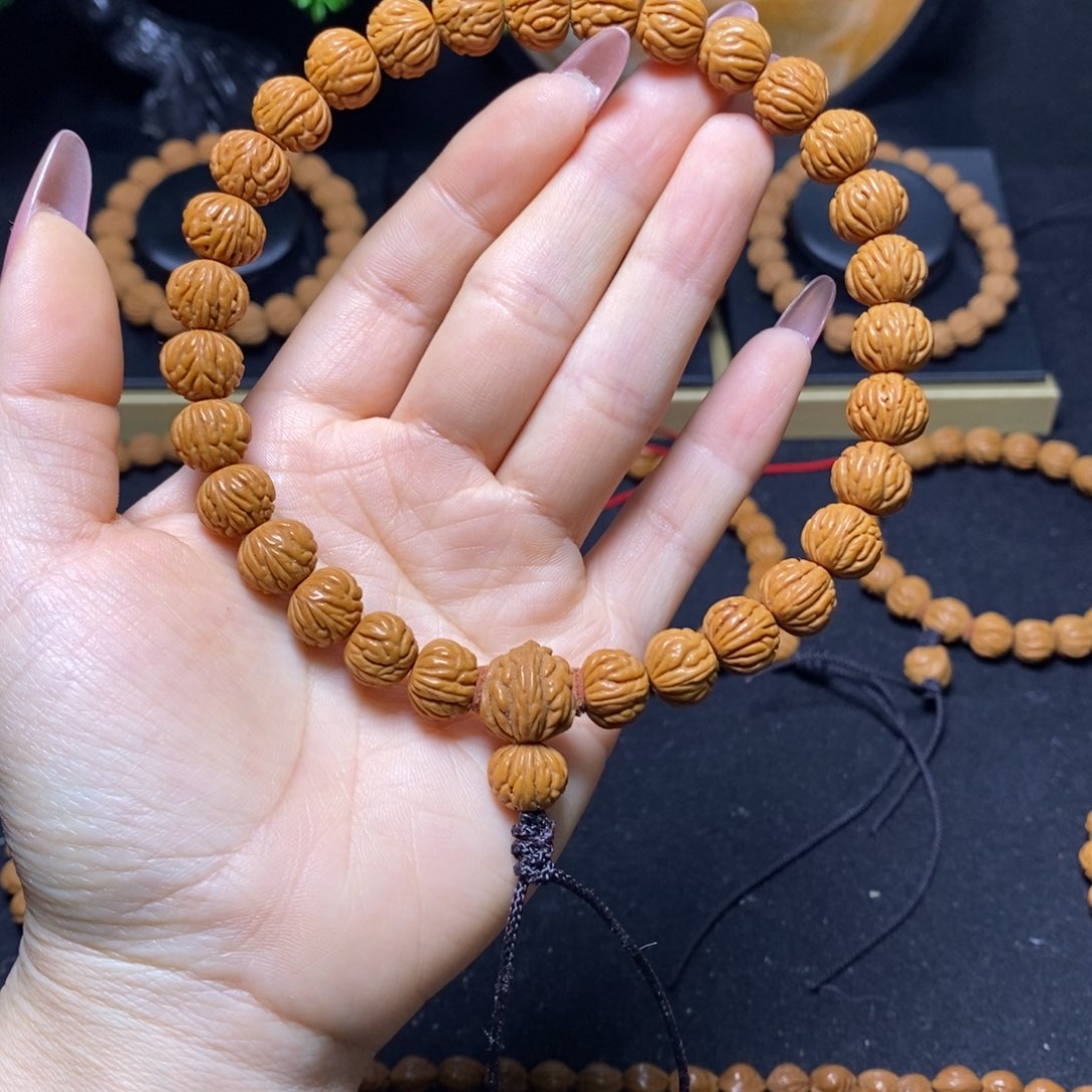 下***你桃核吊坠秦岭文玩