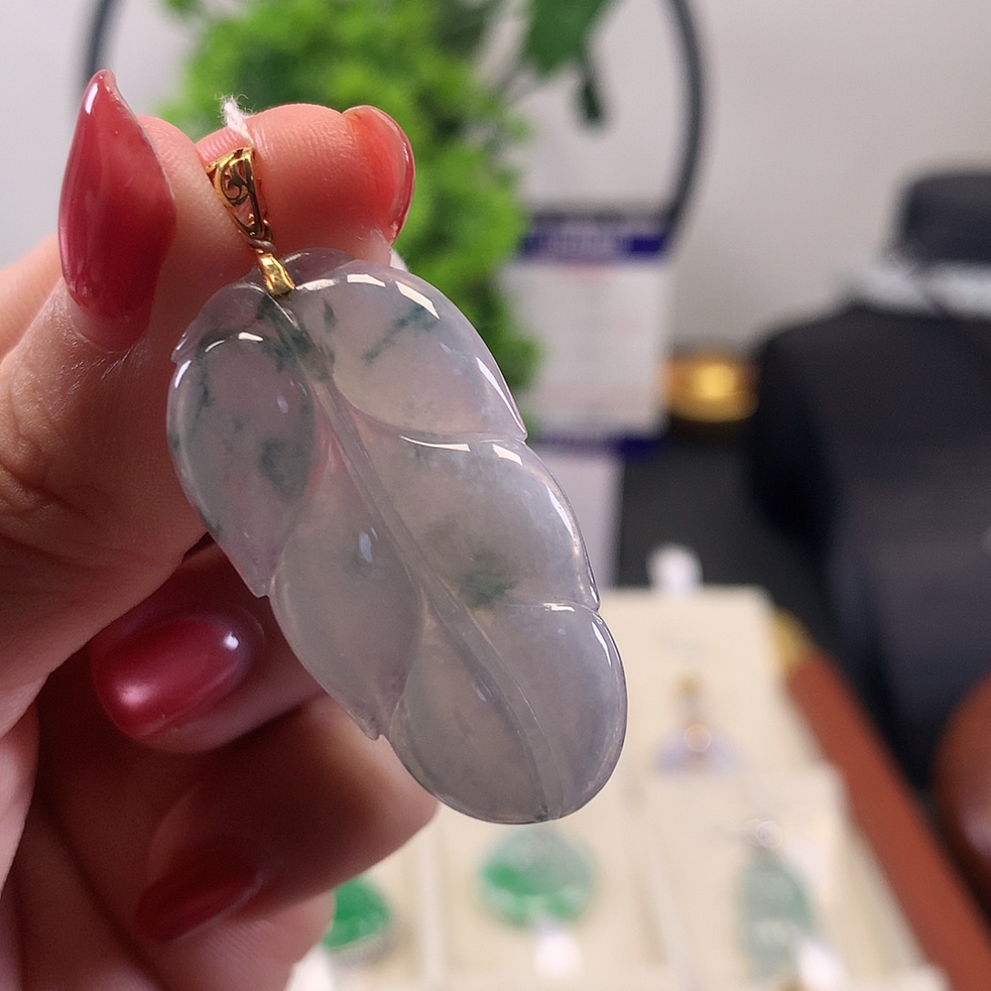 翡翠18K金镶嵌颈饰天然翡翠A货叶子